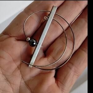 Sue Rosengard Modernist Fine Art Silver & Black Pearl Geometric Wire Bar Brooch